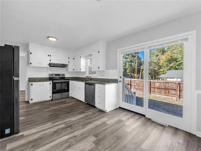 $235,000 | 700 East Gudgell Avenue, Independence, MO 64055