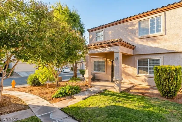 $1,900 | 2501 Sierra Bello Avenue, Unit 104, Las Vegas, NV 89106