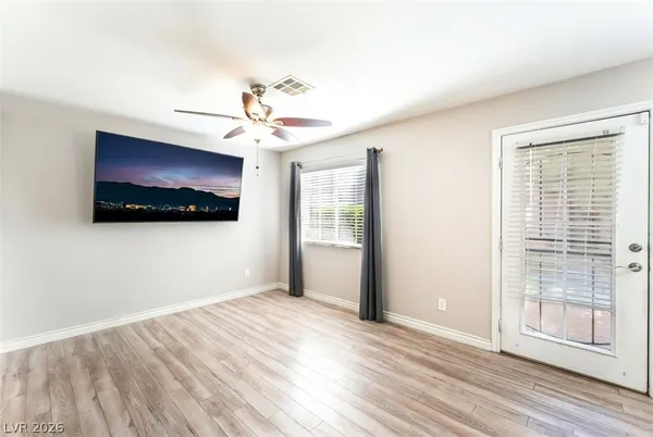 $1,900 | 2501 Sierra Bello Avenue, Unit 104, Las Vegas, NV 89106