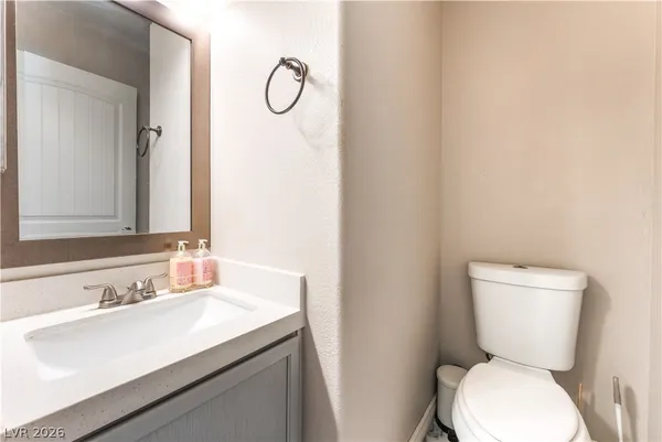 $1,900 | 2501 Sierra Bello Avenue, Unit 104, Las Vegas, NV 89106