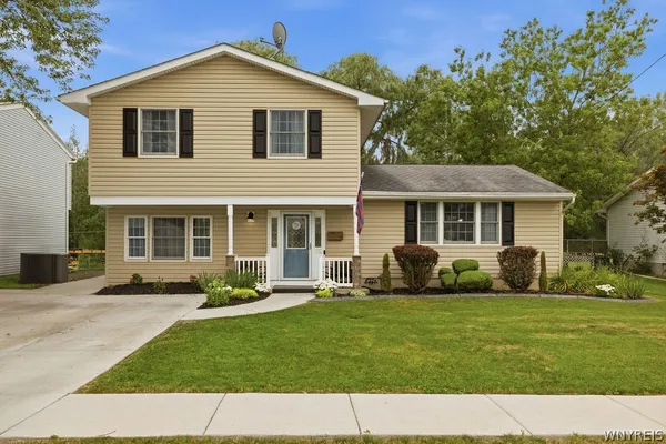 $324,900 | 35 Robert Drive, Lancaster, NY 14086