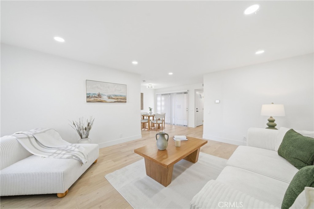 2714 Via Colina, Unit 12 Fullerton, CA 92835 - Photo 6 of 32 a living room with furniture and a table