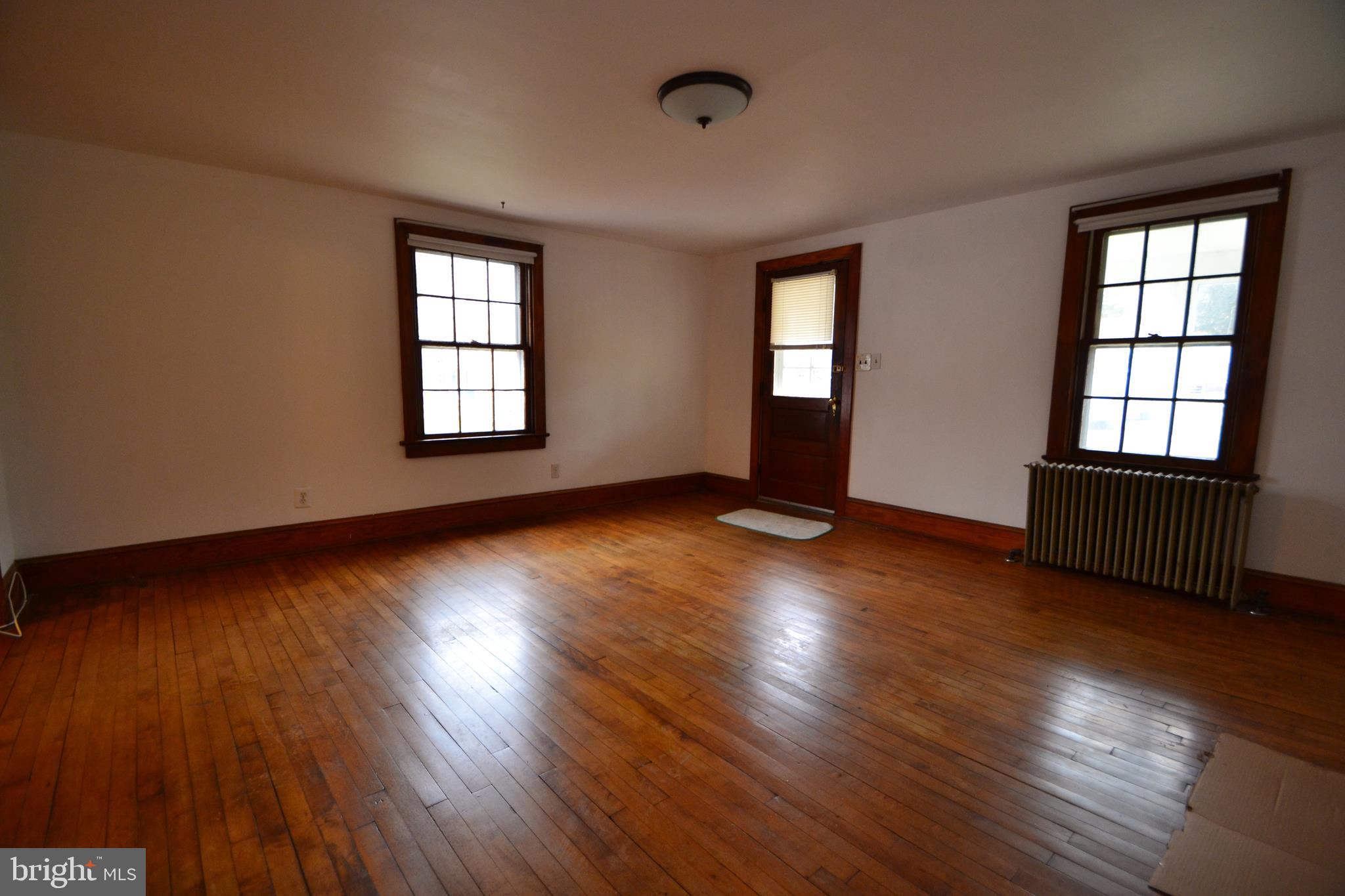 15223 Old Hanover Road Upperco, MD 21155 - Photo 7 of 26 Living Room