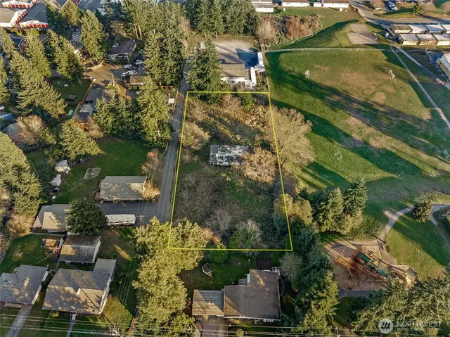 $725,000 | 18330 4th Avenue South, Burien, WA 98148