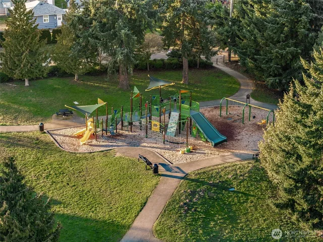 $725,000 | 18330 4th Avenue South, Burien, WA 98148