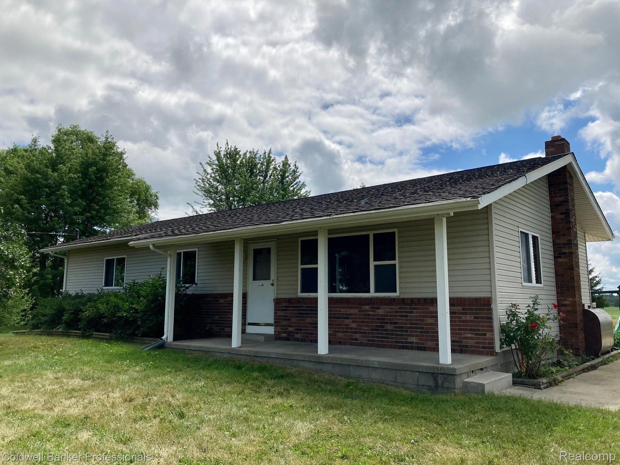 15545 Dudley Road Yale, MI 48097 - Photo 1 of 26 15545 Dudley.jpg