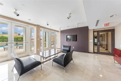 $500,000 | 10 Aragon Avenue, Unit 1412, Coral Gables, FL 33134