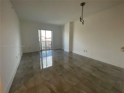 $500,000 | 10 Aragon Avenue, Unit 1412, Coral Gables, FL 33134