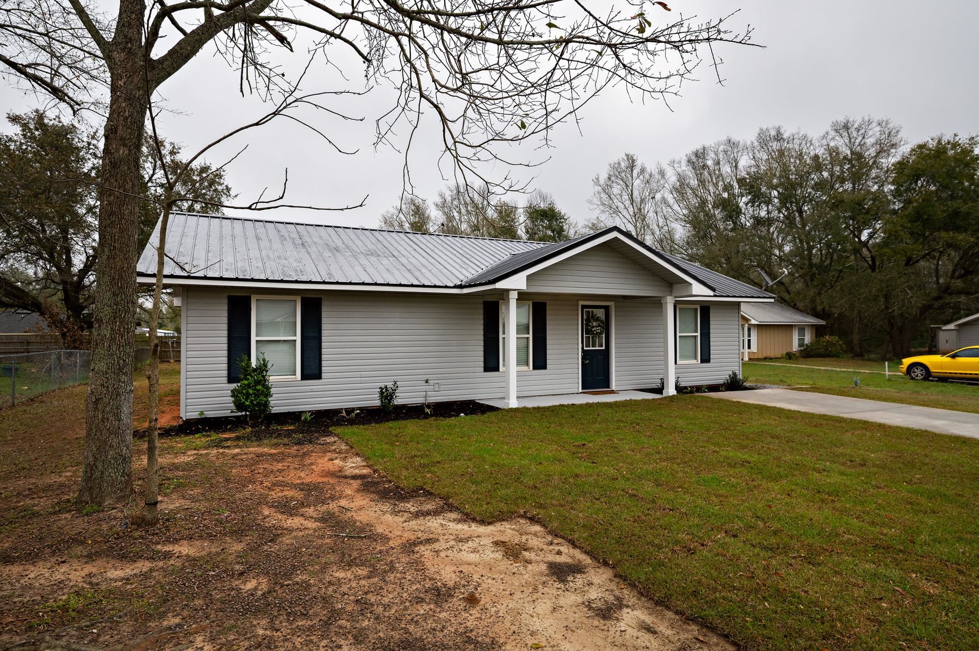 13474 Rooster Lane Foley, AL 36535 - Photo 37 of 39 Front Of Structure