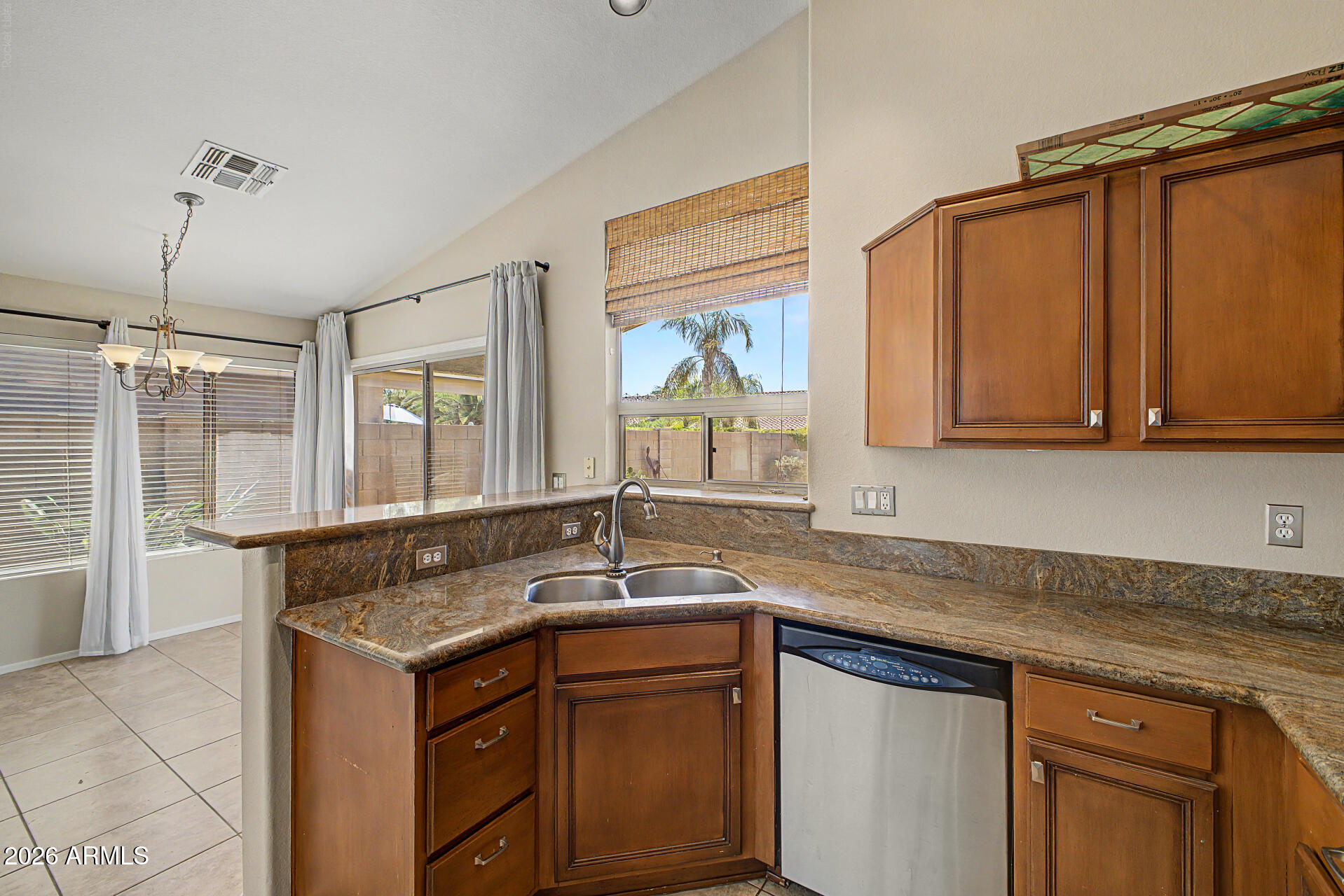 4319 East Tether Trail Phoenix, AZ 85050 - Photo 17 of 41