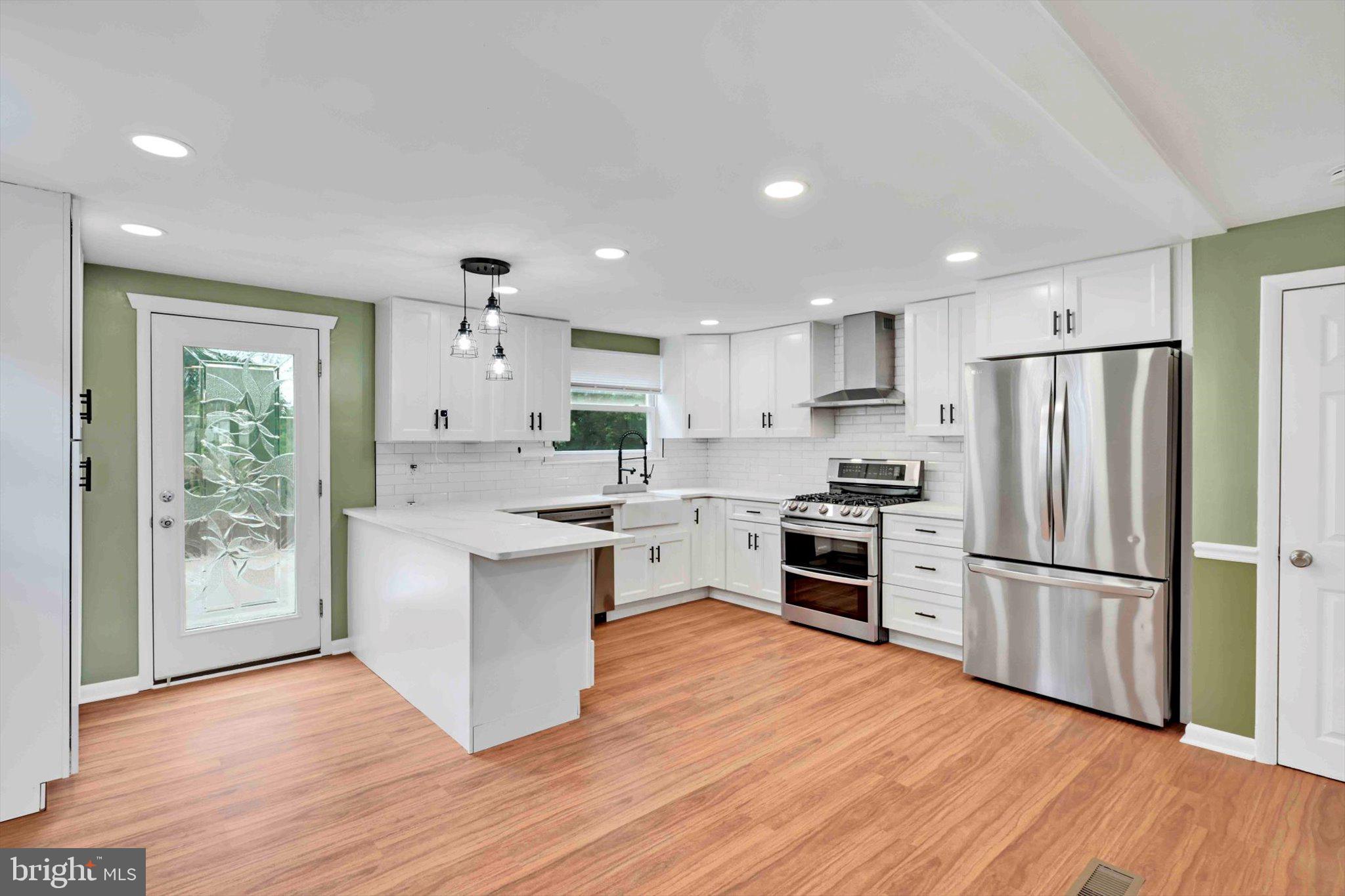 746 Millwood Road Philadelphia, PA 19115 - Photo 13 of 35