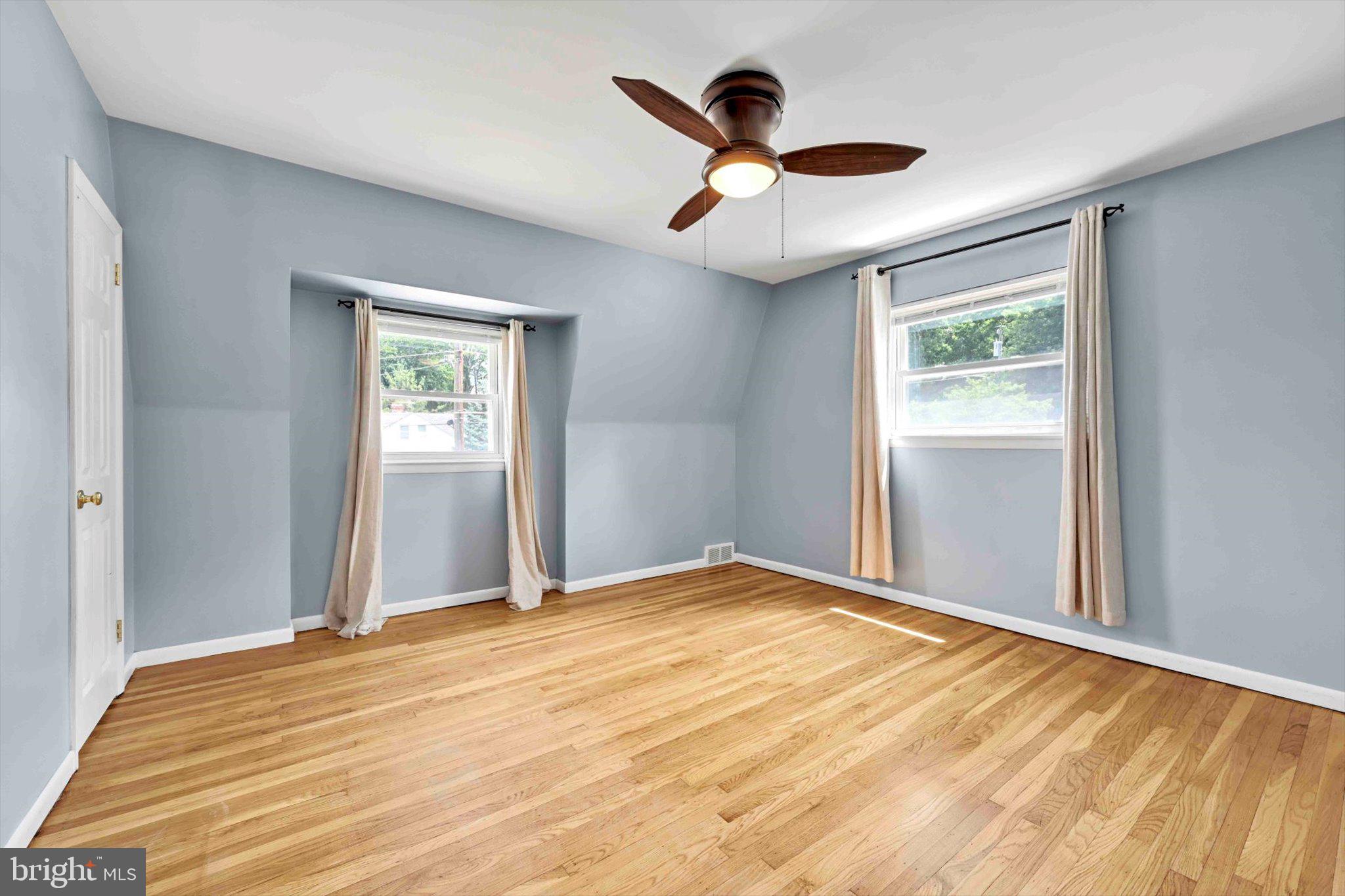 746 Millwood Road Philadelphia, PA 19115 - Photo 18 of 35
