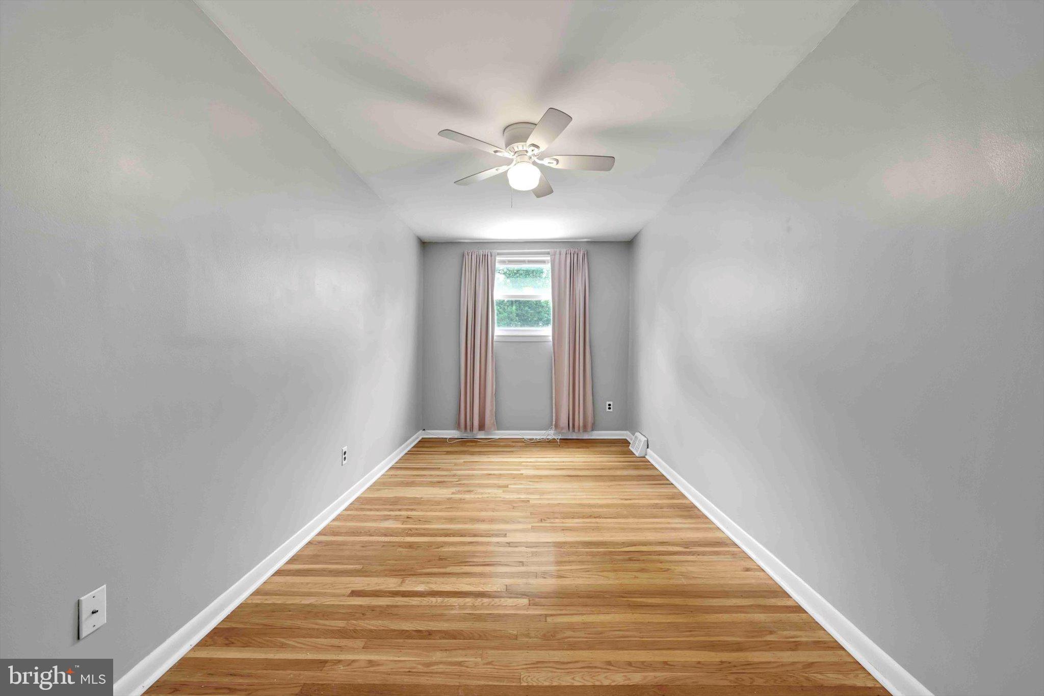 746 Millwood Road Philadelphia, PA 19115 - Photo 25 of 35