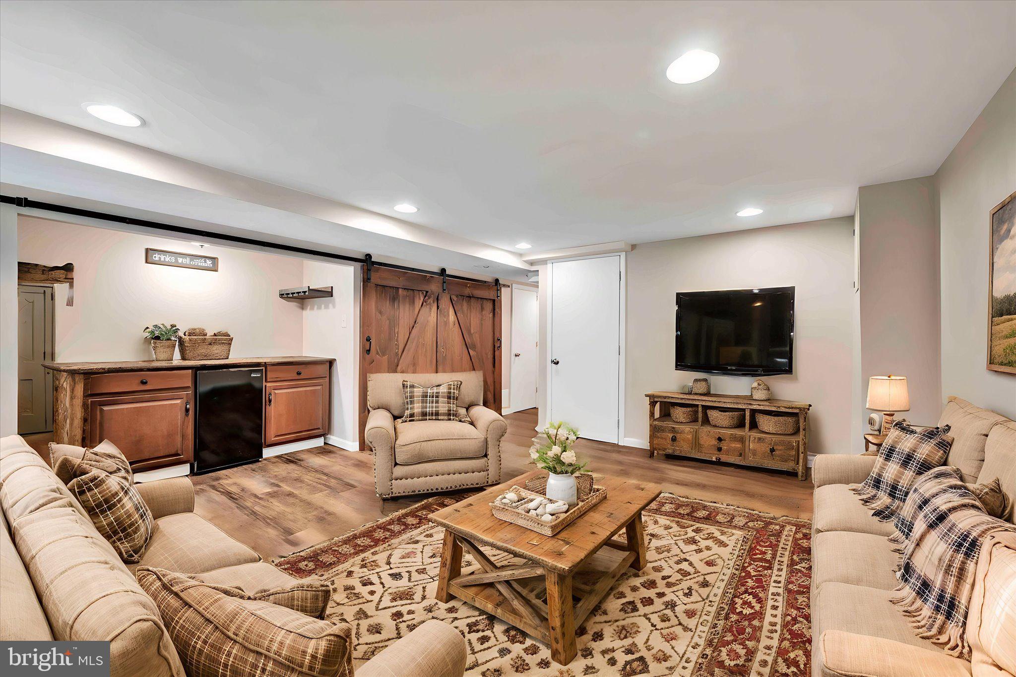 746 Millwood Road Philadelphia, PA 19115 - Photo 30 of 35
