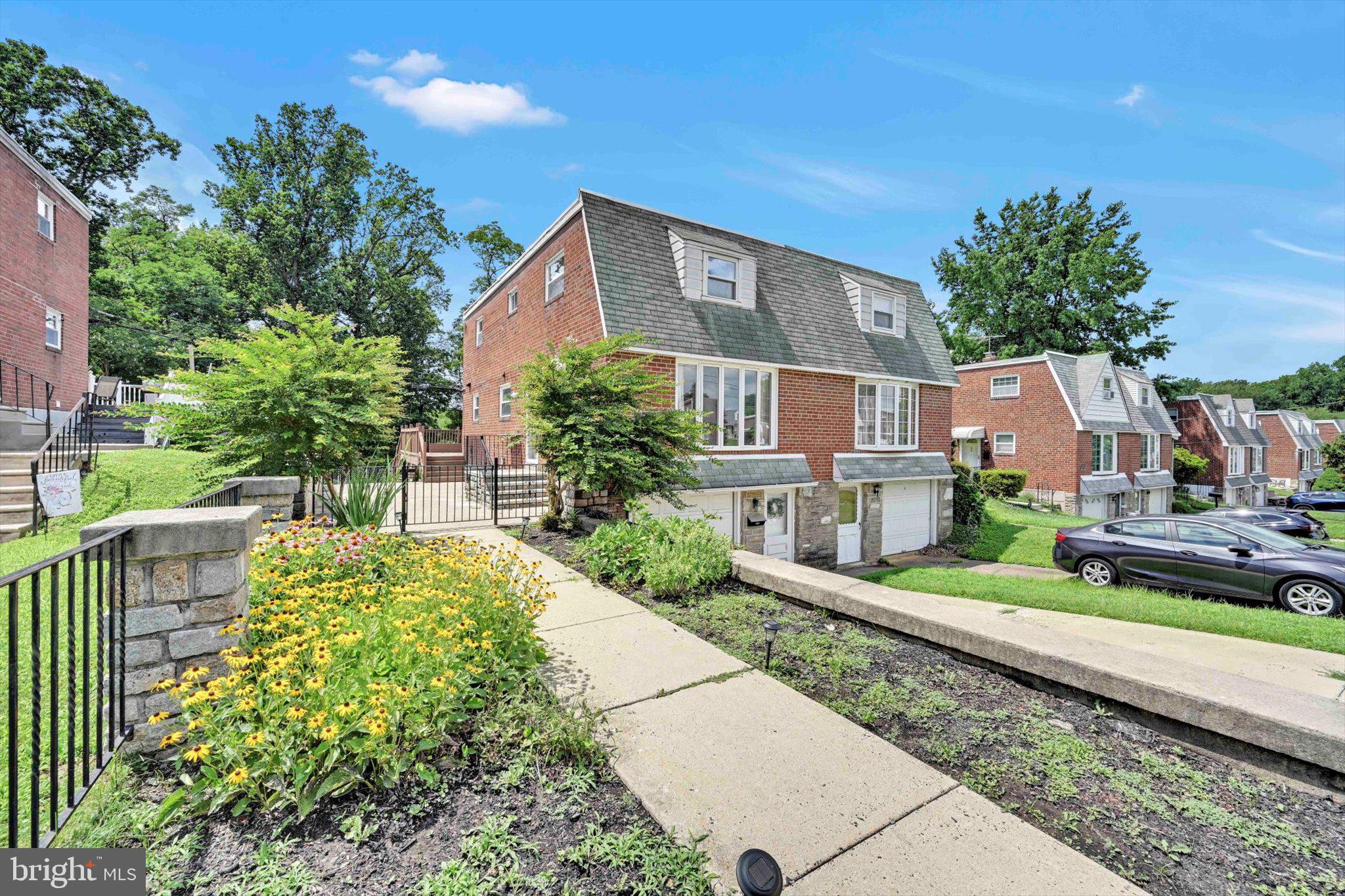 746 Millwood Road Philadelphia, PA 19115 - Photo 4 of 35
