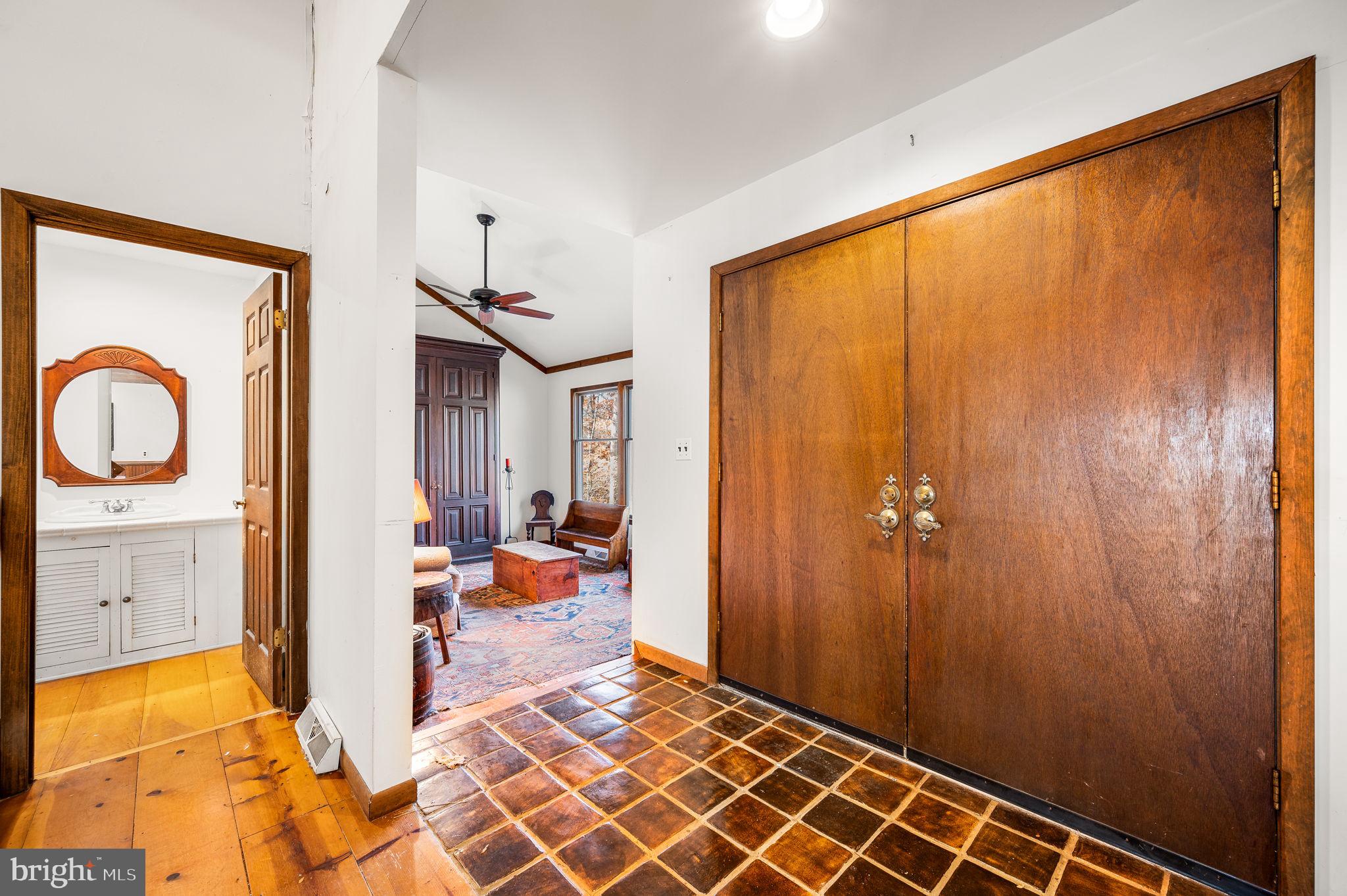 4134 Hollow Road Malvern, PA 19355 - Photo 6 of 36 Foyer entry