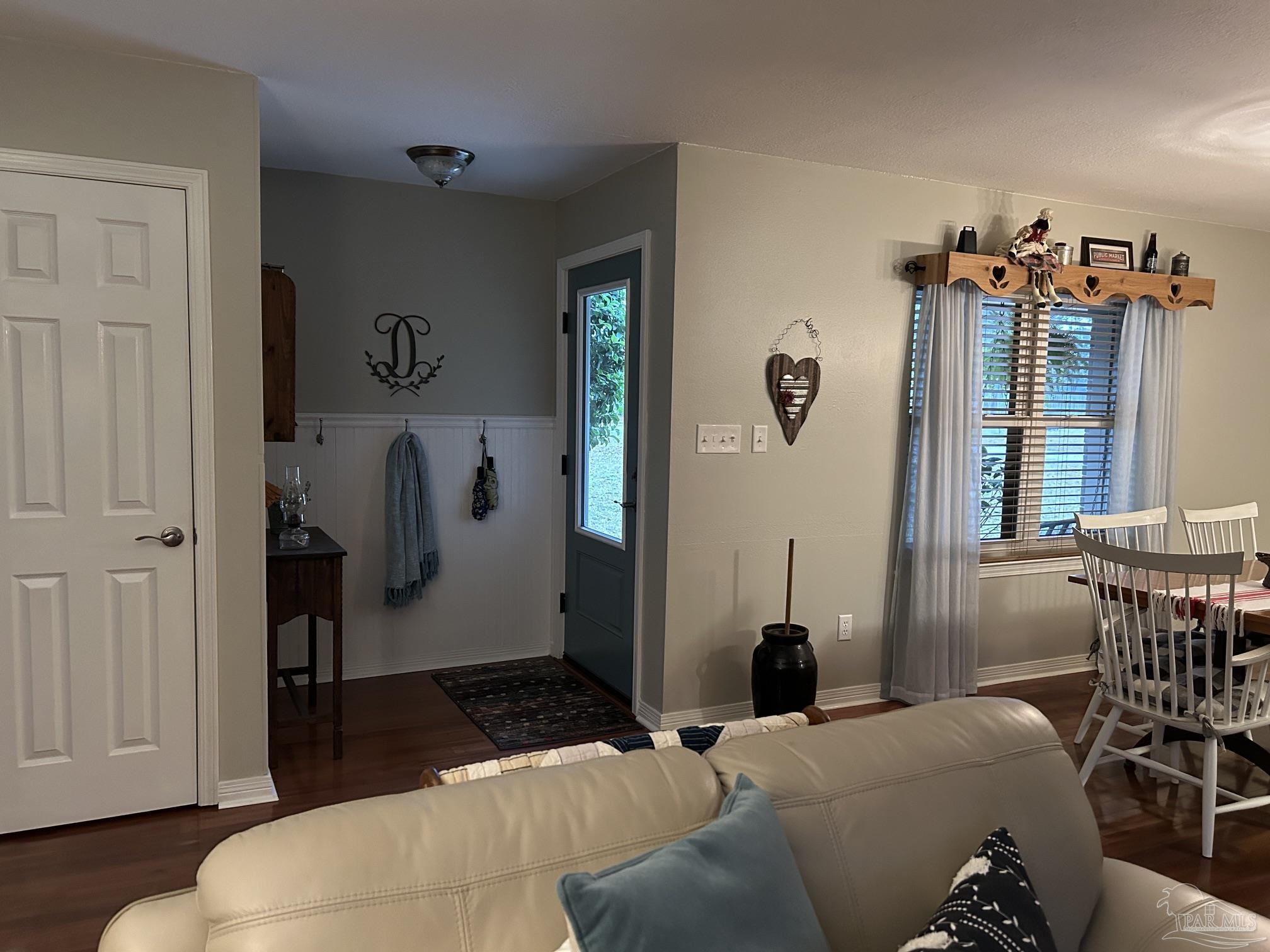 1238 Tate Road Cantonment, FL 32533 - Photo 10 of 43
