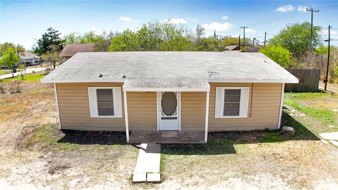 409 Fetick Avenue Taft, TX 78390 - Photo 1 of 1 Front of main house