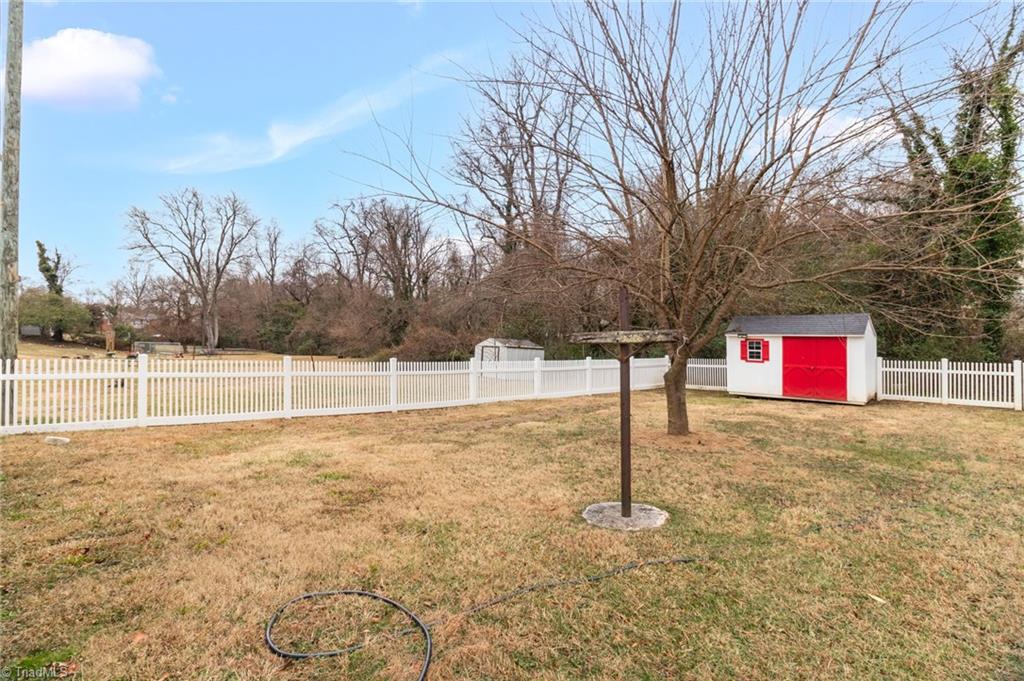 1602 Larkin Street High Point, NC 27262 - Photo 22 of 31