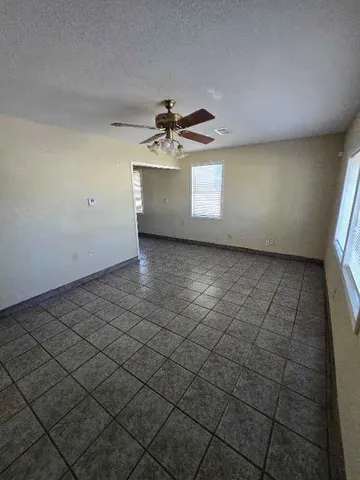 $129,900 | 5213 Locust Avenue, Kansas City, KS 66106