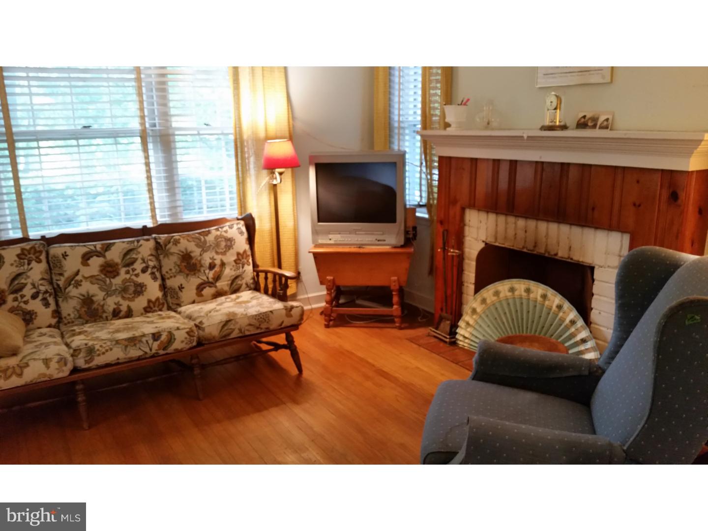 405 Valley View Road Willow Grove, PA 19006 - Photo 5 of 21 Gallery Image 5