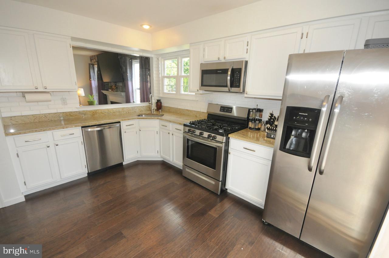 66 Ridgewood Way Burlington, NJ 08016 - Photo 11 of 44 Kitchen