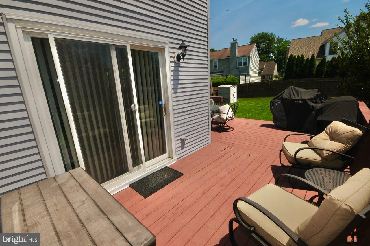 66 Ridgewood Way Burlington, NJ 08016 - Photo 23 of 44 Spacious deck
