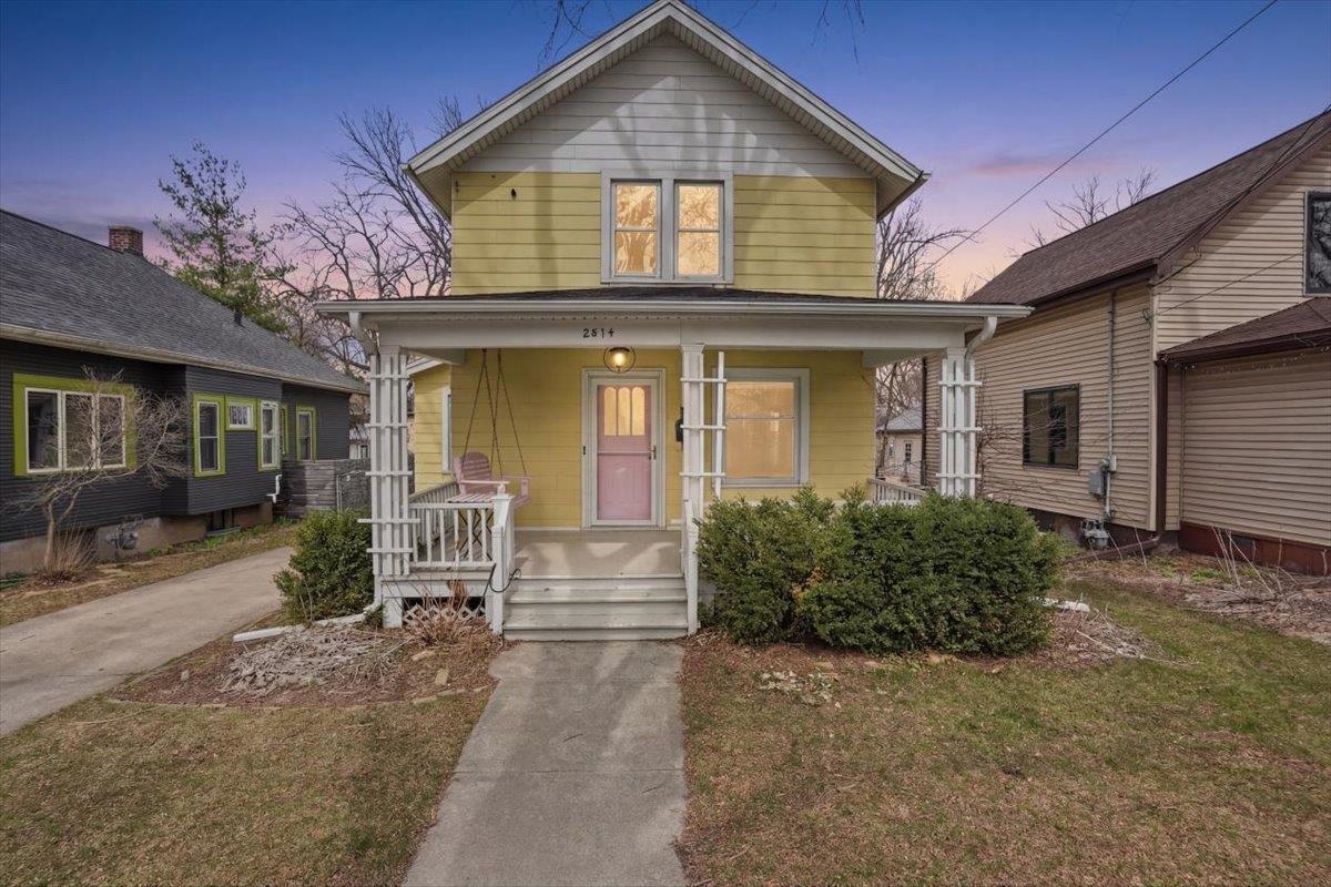 2814 Union Street Madison, WI 53704 - Photo 1 of 47