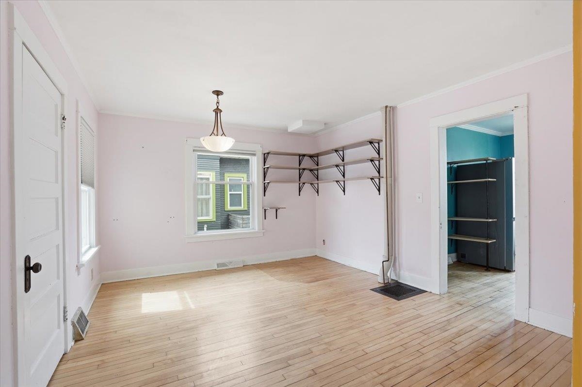 2814 Union Street Madison, WI 53704 - Photo 12 of 47