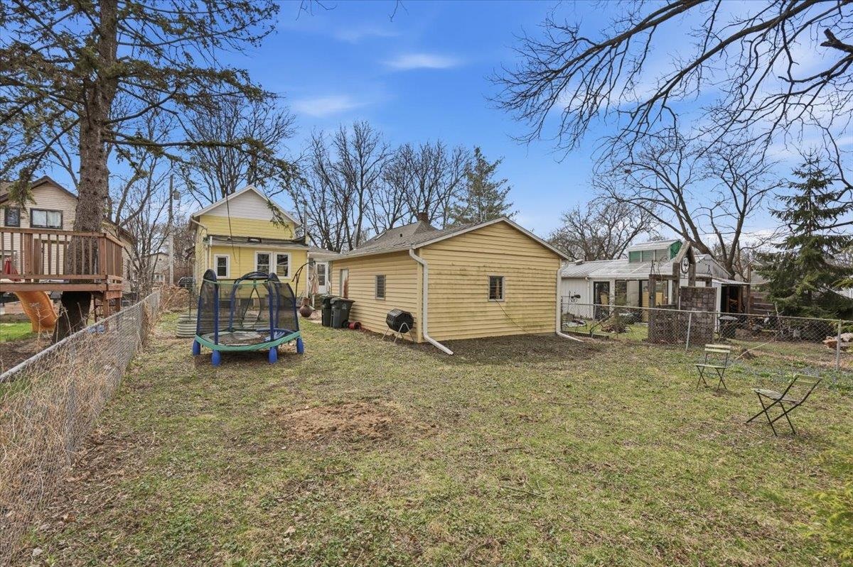 2814 Union Street Madison, WI 53704 - Photo 36 of 47