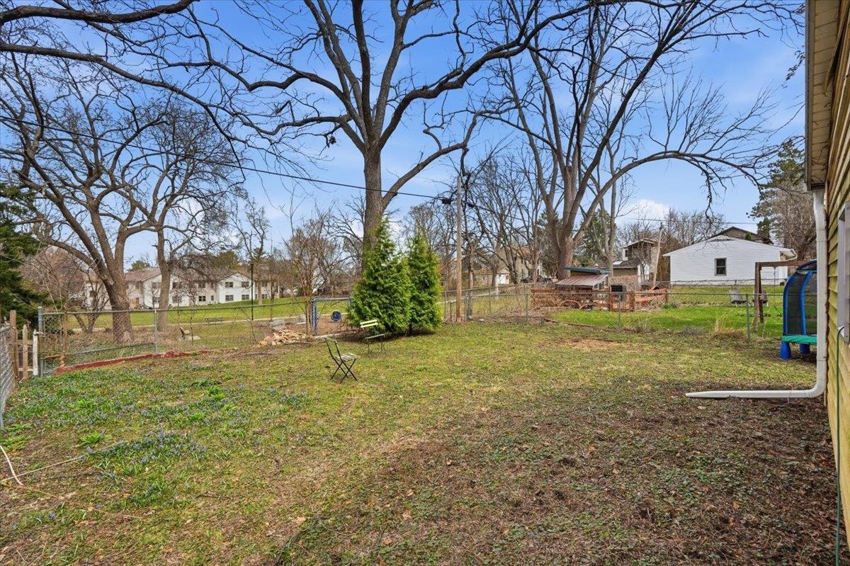 2814 Union Street Madison, WI 53704 - Photo 43 of 47