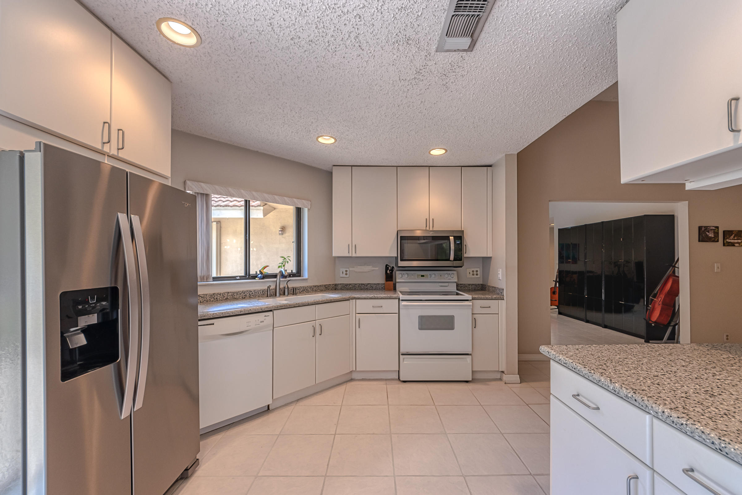 6199 Sweet Maple Lane Boca Raton, FL 33433 - Photo 19 of 52 Kitchen