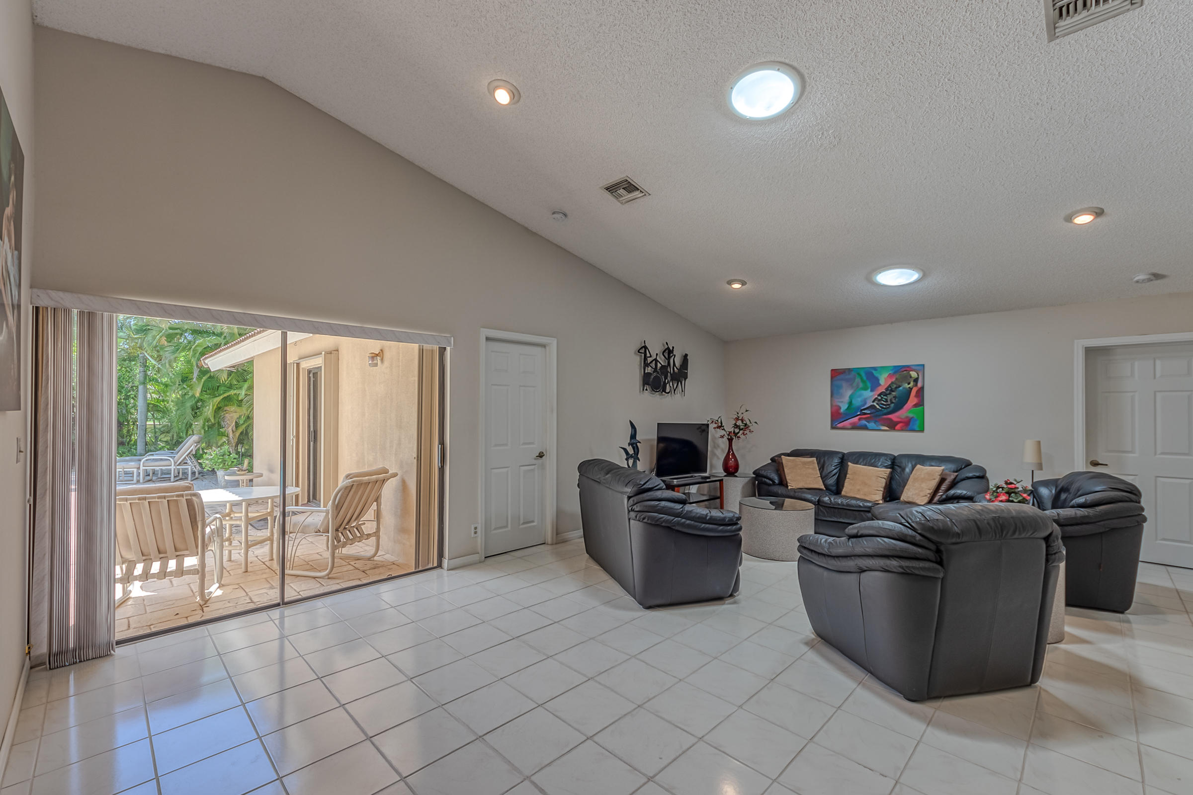 6199 Sweet Maple Lane Boca Raton, FL 33433 - Photo 4 of 52 Living Rm