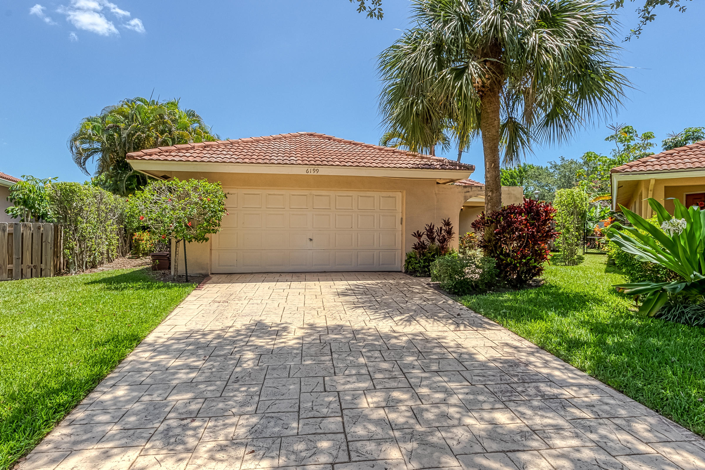 6199 Sweet Maple Lane Boca Raton, FL 33433 - Photo 43 of 52 Front