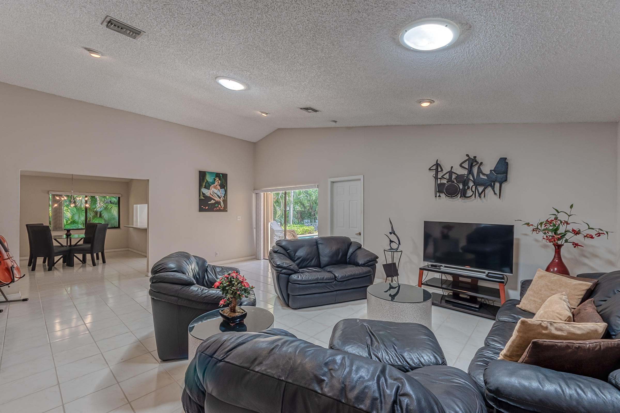 6199 Sweet Maple Lane Boca Raton, FL 33433 - Photo 5 of 52 Living Rm