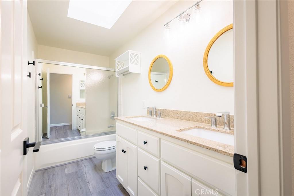 25342 Hugo Road Laguna Niguel, CA 92677 - Photo 21 of 36 Hall Bathroom