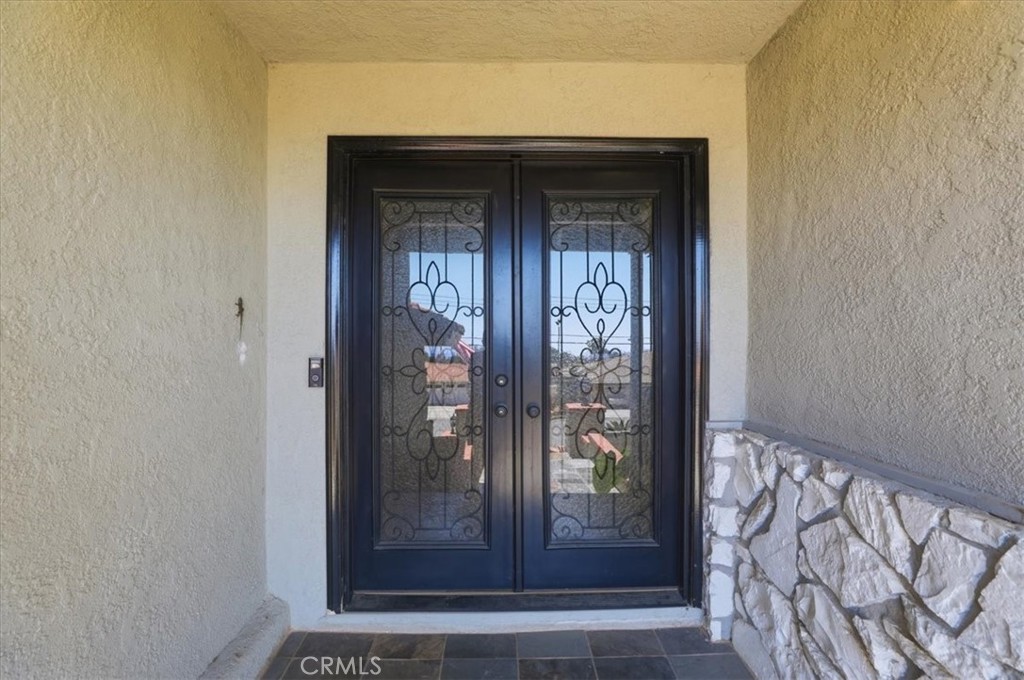 8318 La Senda Road Rancho Cucamonga, CA 91701 - Photo 12 of 68