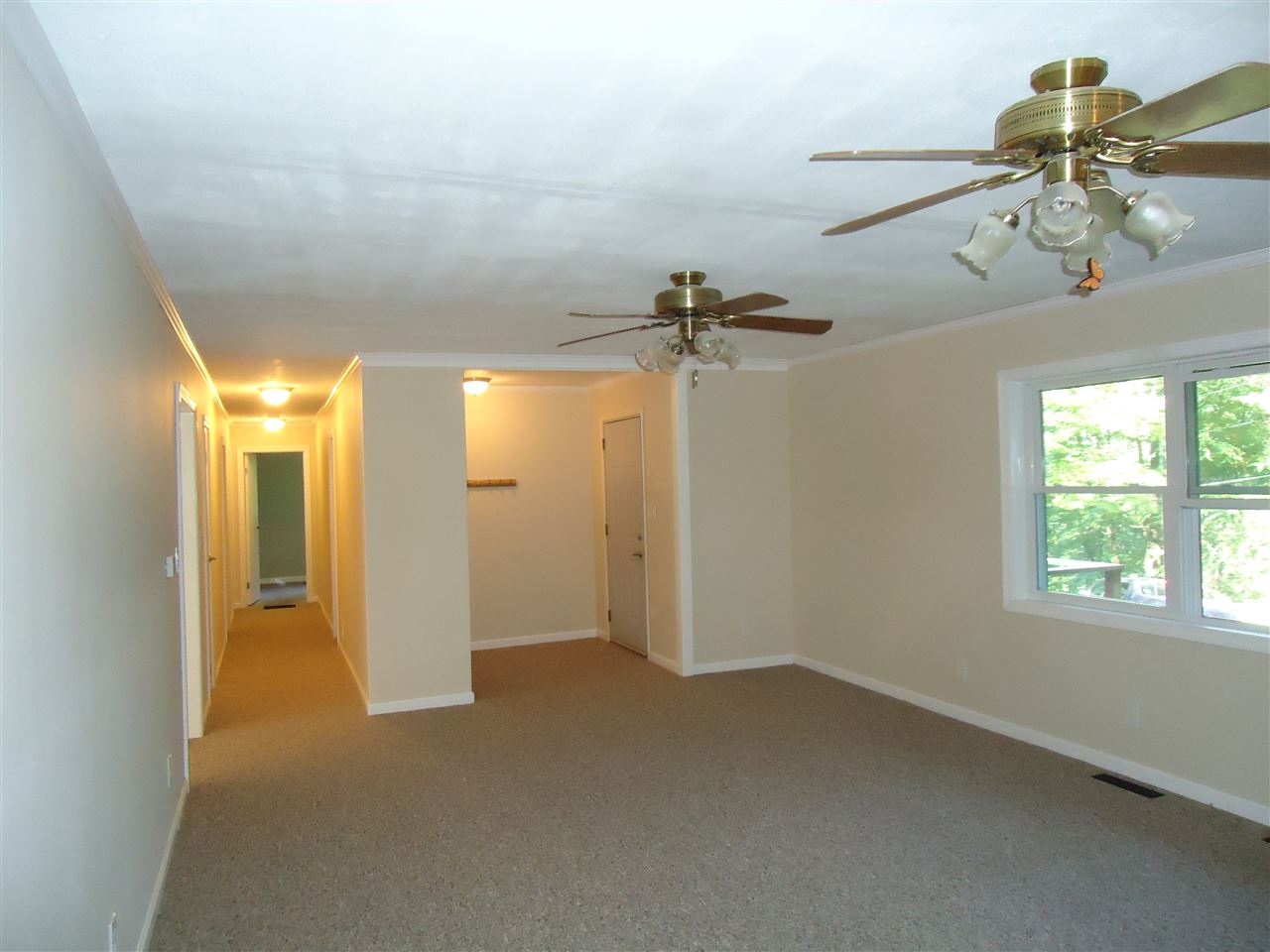 1484 Jericho Road Richmond, VT 05477 - Photo 4 of 38