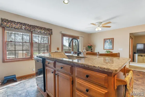 $3,100 | 2725 Timberline Drive, Belleville, IL 62226