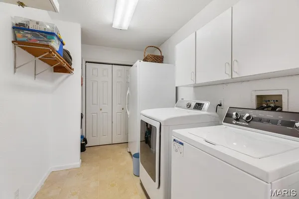 $3,100 | 2725 Timberline Drive, Belleville, IL 62226