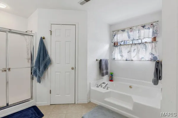 $3,100 | 2725 Timberline Drive, Belleville, IL 62226