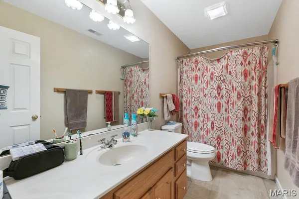 $3,100 | 2725 Timberline Drive, Belleville, IL 62226