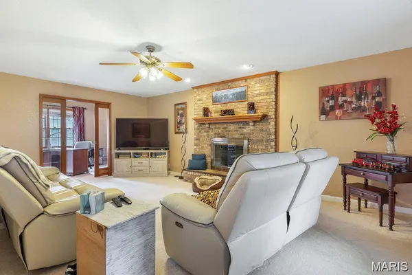 $3,100 | 2725 Timberline Drive, Belleville, IL 62226