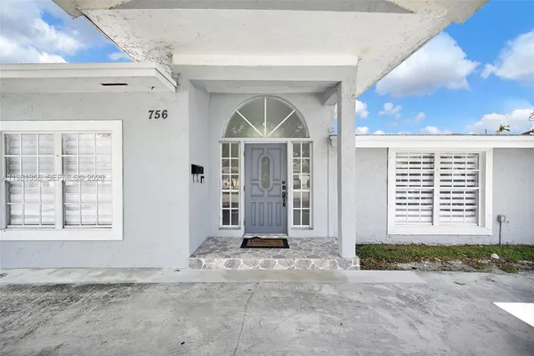 $949,999 | 756 West 53rd Street, Hialeah, FL 33012