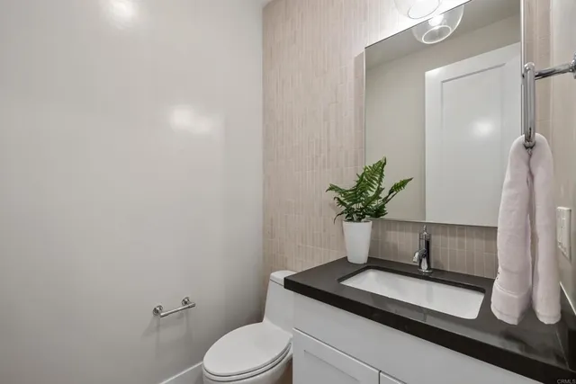 $8,000 | 3578 Garfield Street, Carlsbad, CA 92008