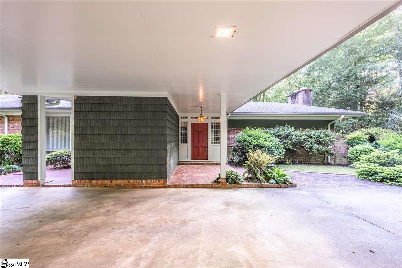 112 Spring Valley Road Greenville, SC 29615 - Photo 2 of 36 Gallery Image 2