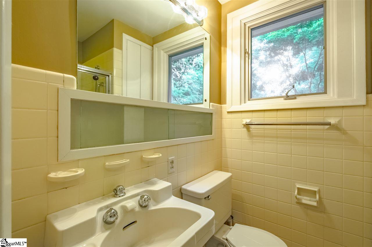 112 Spring Valley Road Greenville, SC 29615 - Photo 17 of 36 Gallery Image 17