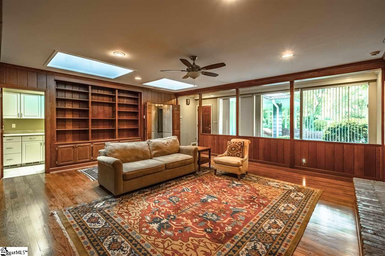 112 Spring Valley Road Greenville, SC 29615 - Photo 5 of 36 Gallery Image 5