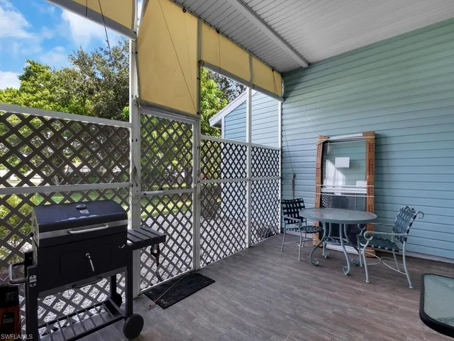 $229,999 | 2160 43rd Terrace Southwest, Unit 49, Naples, FL 34116