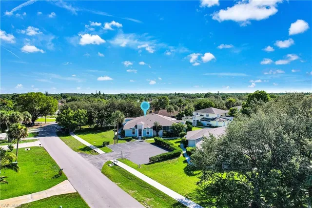 $229,999 | 2160 43rd Terrace Southwest, Unit 49, Naples, FL 34116